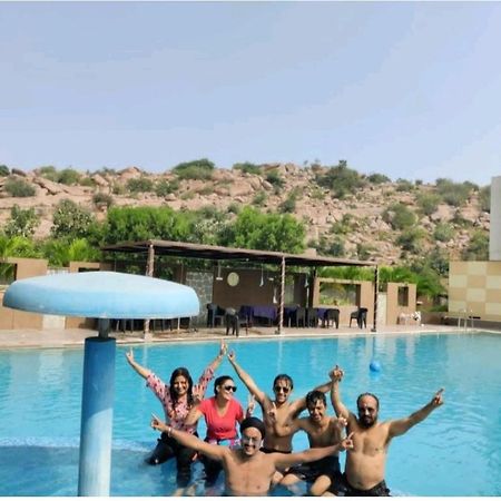 3Season Resort Hampi Exteriör bild