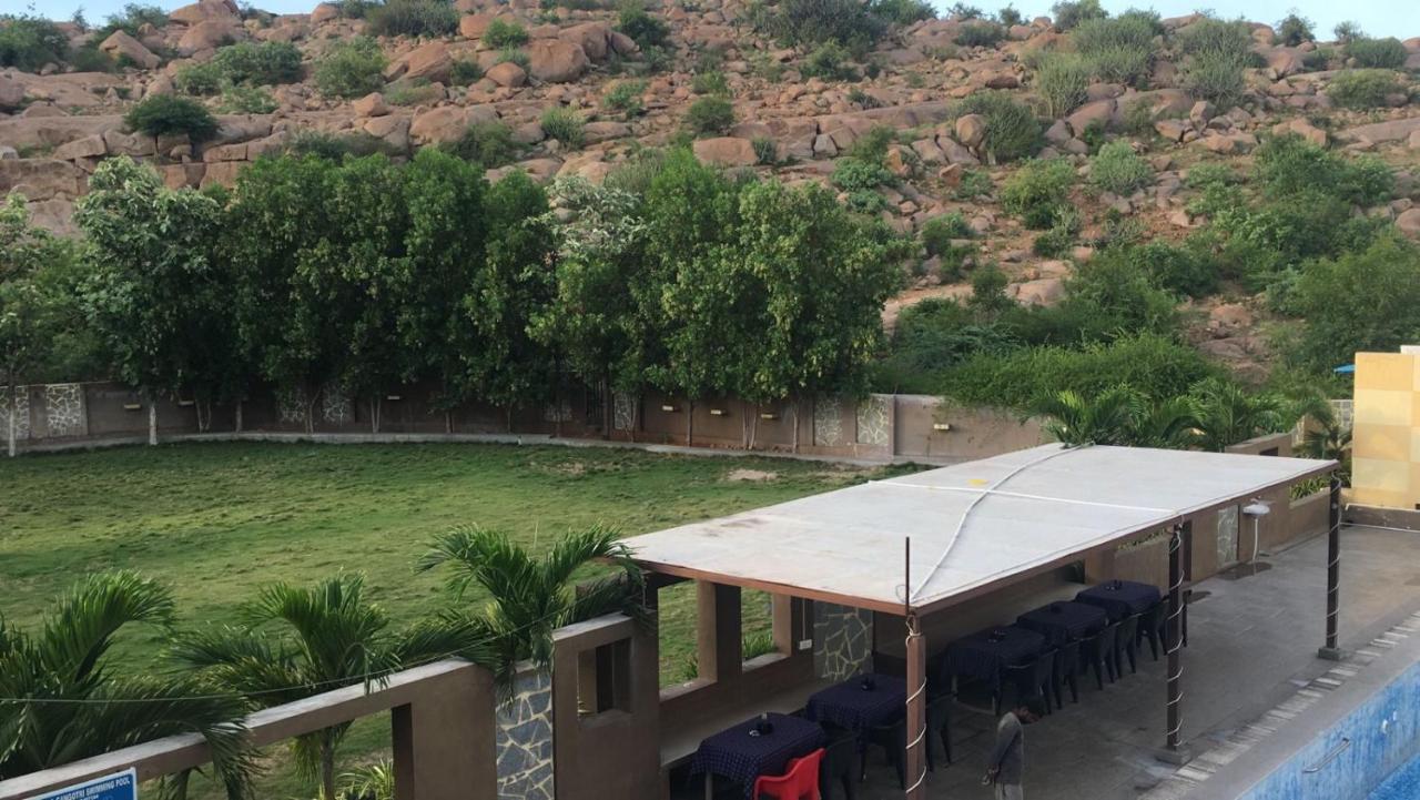 3Season Resort Hampi Exteriör bild