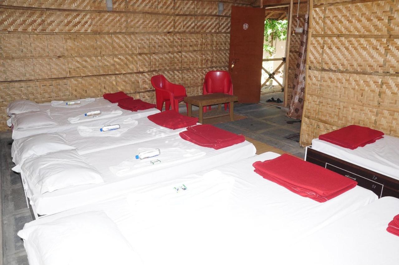 3Season Resort Hampi Exteriör bild